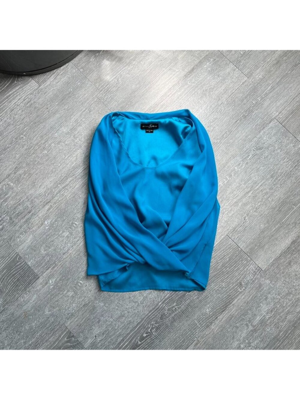 Blue Vintage Early 2000’s Guess By Marciano Y2K Flow Top / Shirt (Women’s XS)